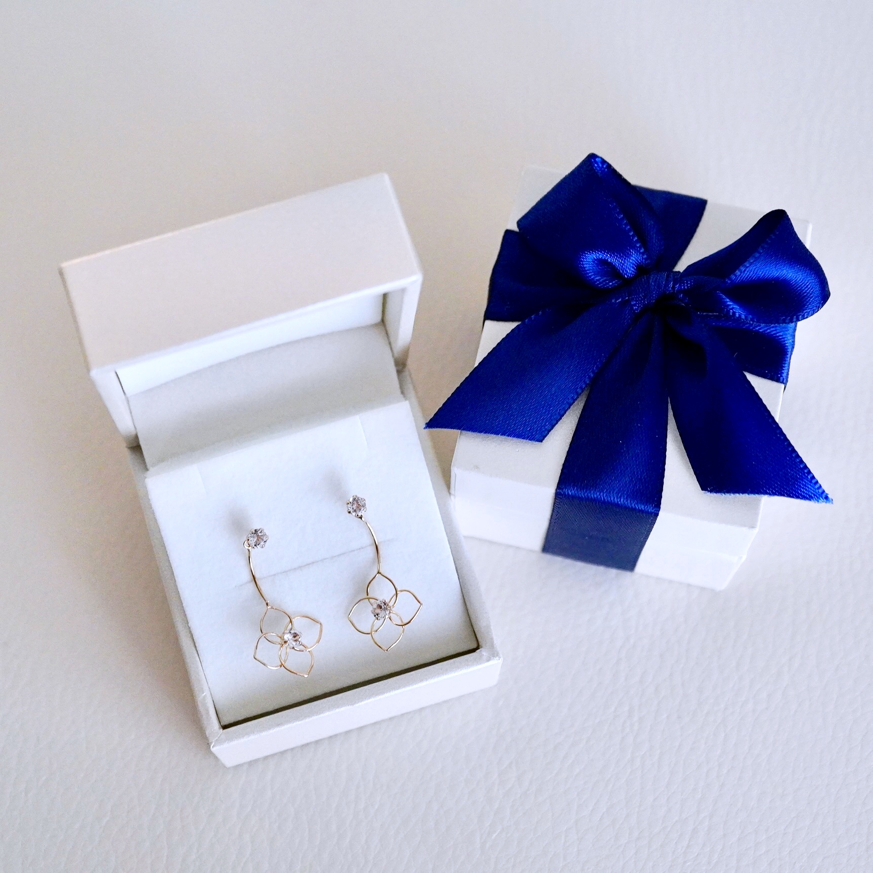 K10YG(10金) イエローゴールド 2WAY ホワイトトパーズ フラワー 地金 ピアス 保証書付 2158 242-057-d