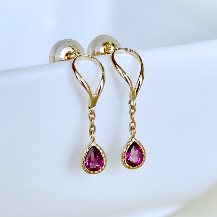 K10YG(10金) イエローゴールド 揺れる ロードライトガーネット アンティーク ピアス 保証書付 2274 242-049-e