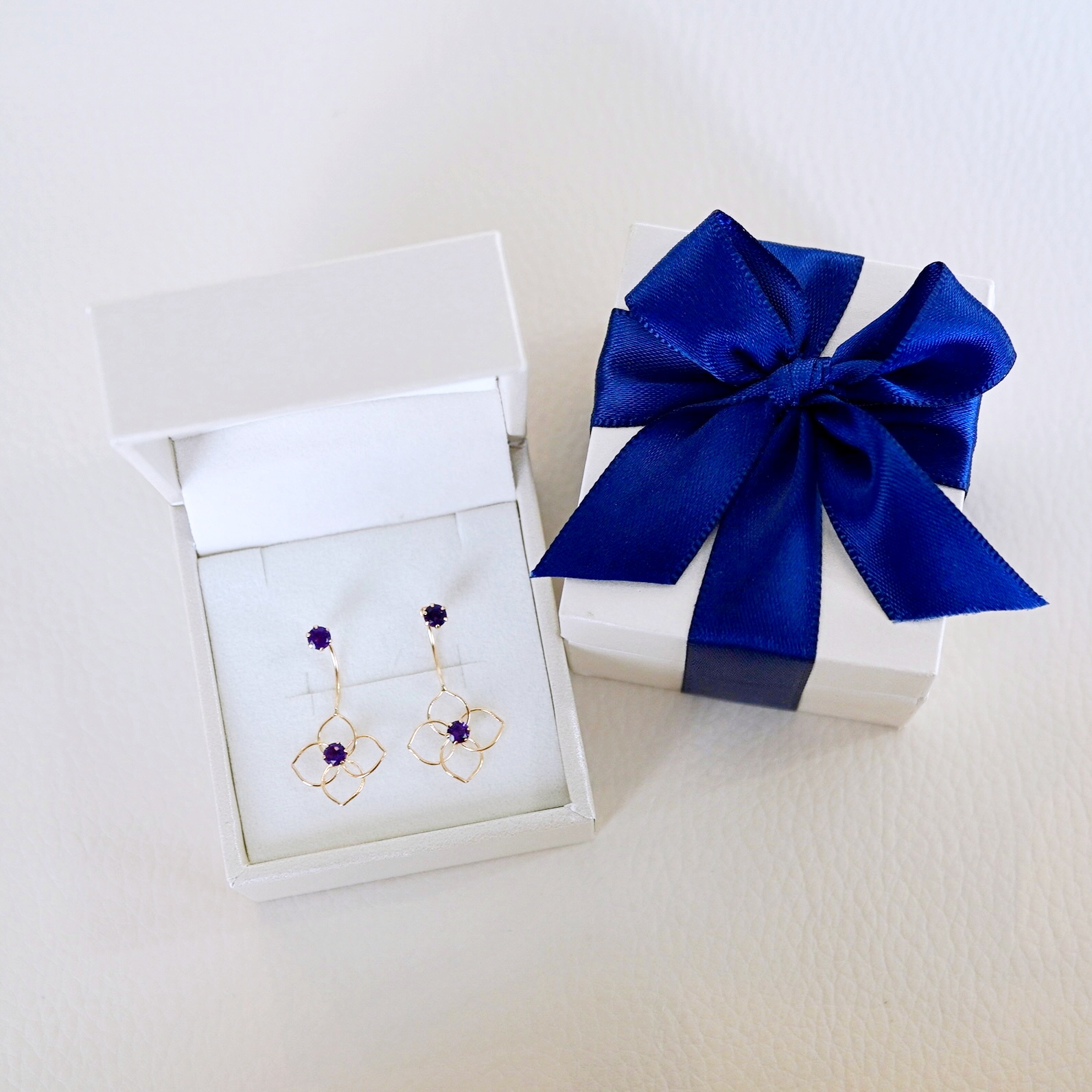 K10YG(10金) イエローゴールド 2WAY アメシスト フラワー 地金 ピアス 保証書付 2158 242-057-c