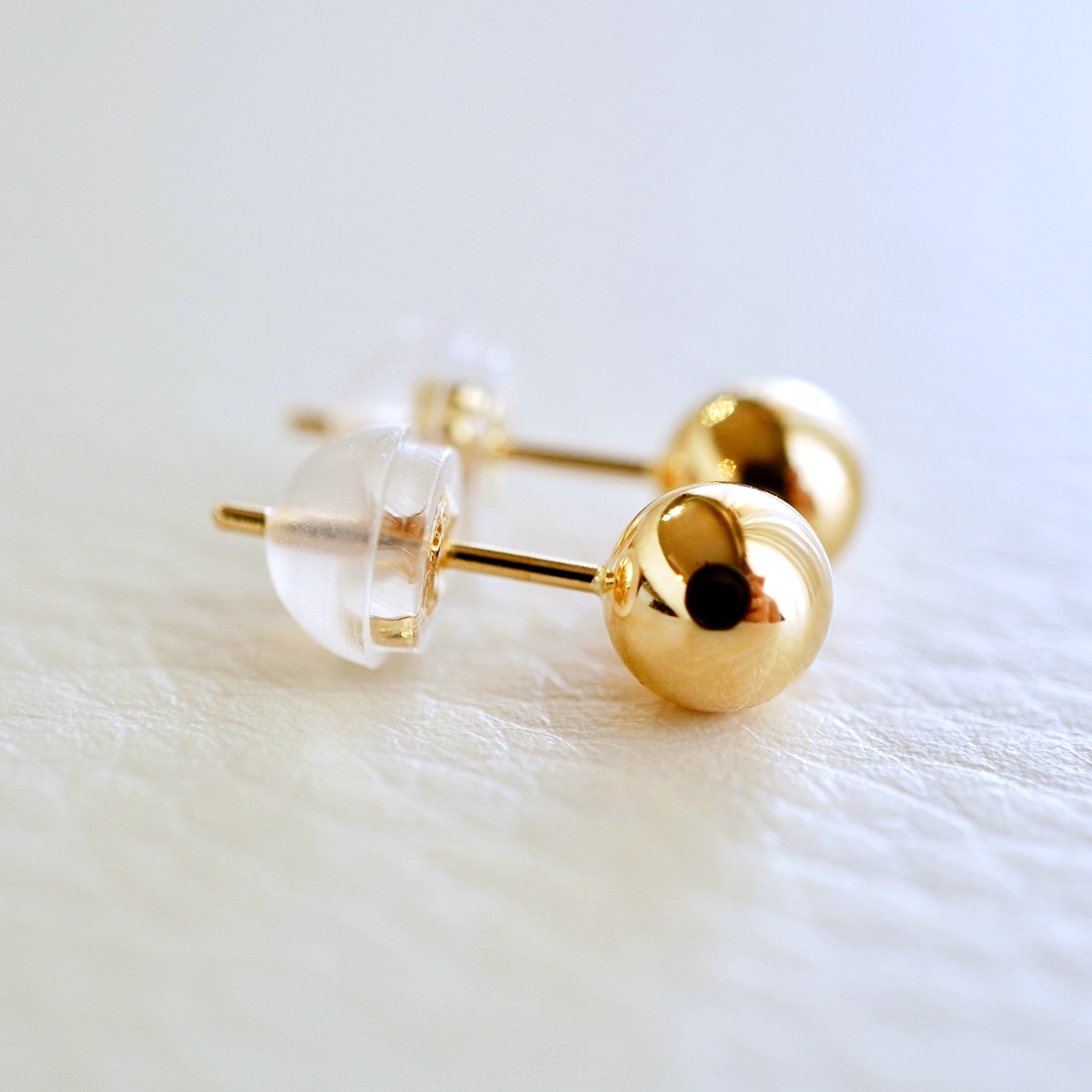 【ジュエリー】K18 18金 ゴールド 地金 シンプル ボール ピアス (5mm) 保証書付 KO-0003 242-009-b
