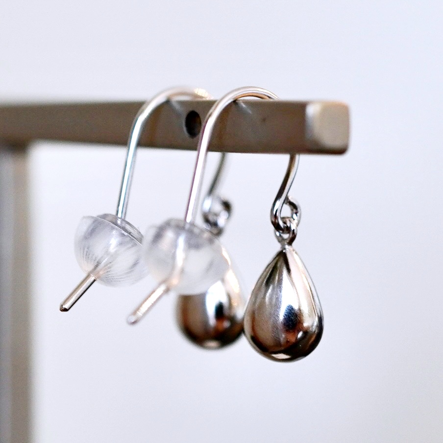 K18WG(18金) ホワイトゴールド 地金 雫 ピアス ティアドロップ ツユ形 フックタイプ シンプル 保証書付 KO-0067 242-028-b