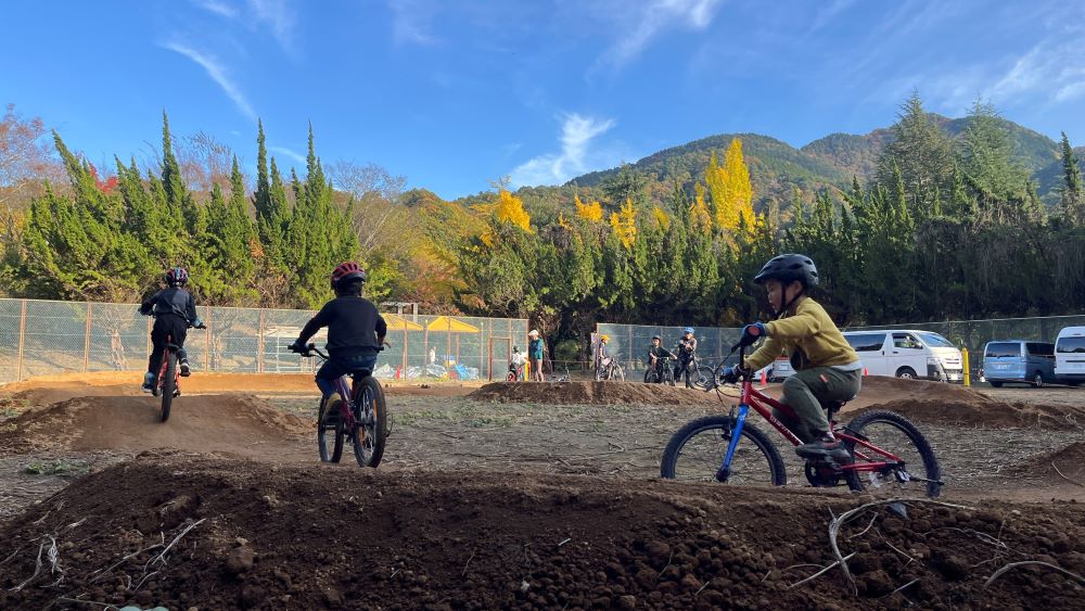 市川三郷町 マウンテンバイク(MTB)　山守人 共通クーポン券【9,000円分】[5839-2123]