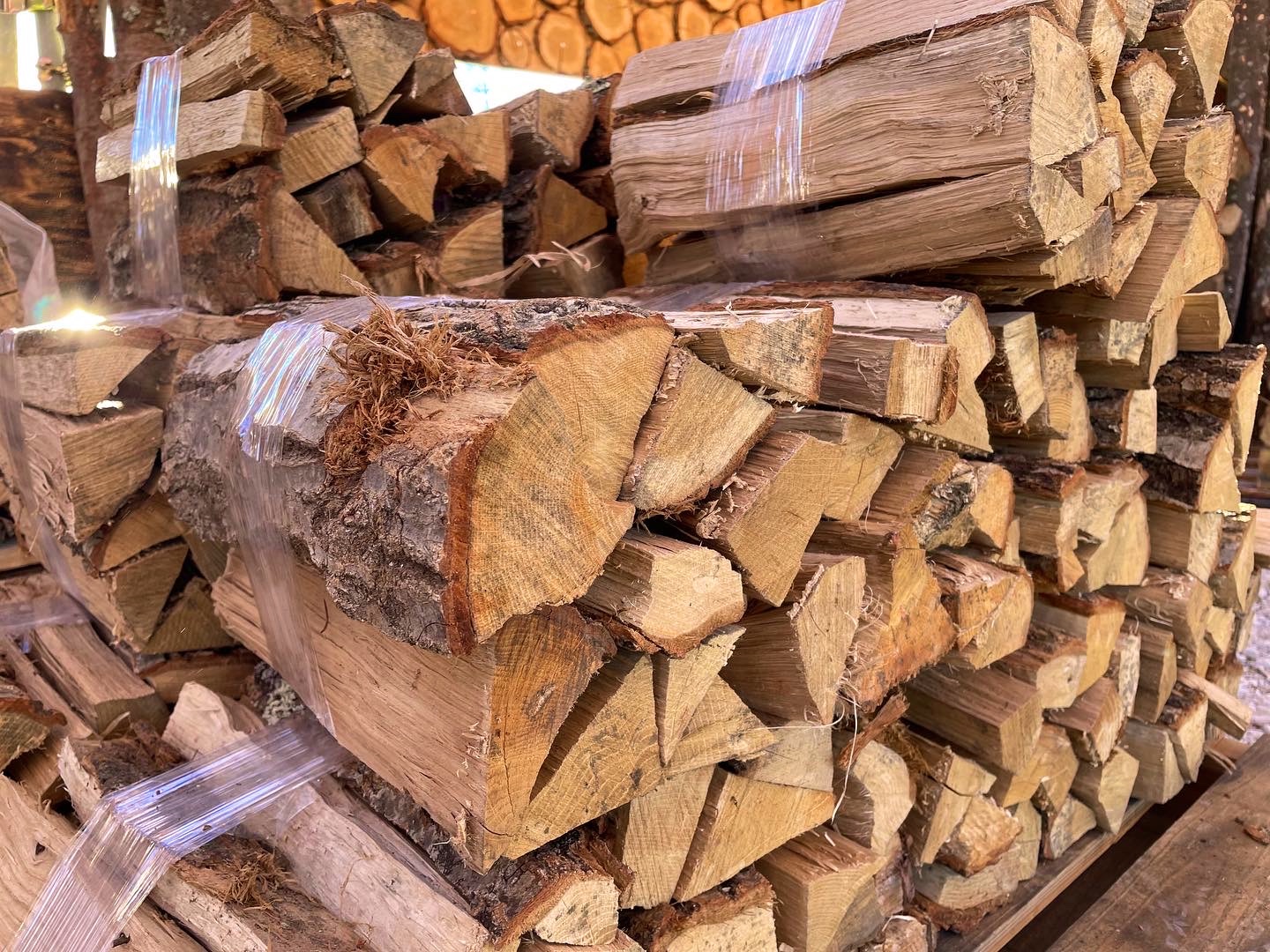 鳴沢村 富士山の天然楢薪【焚き火用】 NSAC001