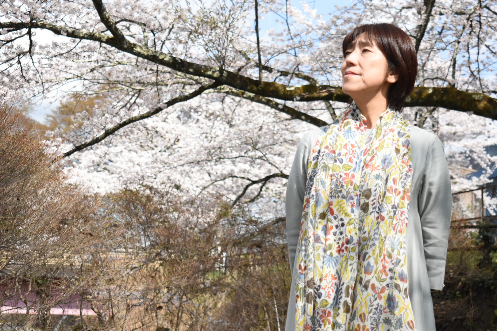 【富士の伏流水で織りなす高級天然素材ストール】スティグ・リンドベリ ハーバリウム シロ NSAB001