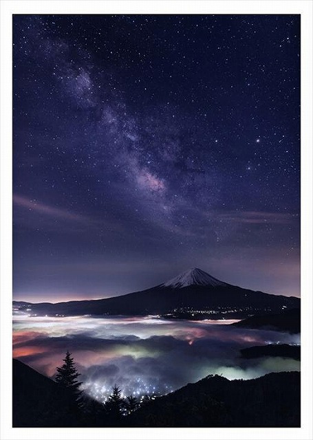 (全倍版)富士山写真大賞 額装写真「宇宙への連なり　新道峠にて」(額装サイズ約780×1050mm)