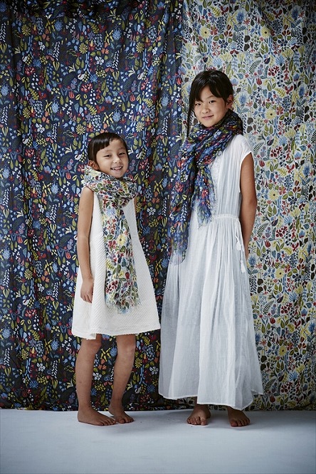 シルク×カシミアストール「ハーバリウム」ネイビー[スティグリンドベリ]（男女兼用）天然素材ストール専門店muto