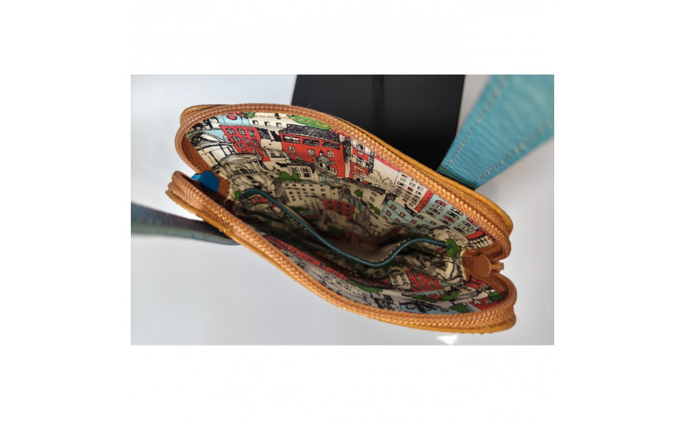 「鞄工房　香」レザーミニショルダーバッグ「海」