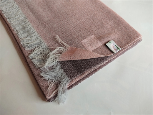 富士桜工房ウールガーゼストール「KASANE」小豆色（ペールピンク×ラセットブラウン）無縫製 二重織
