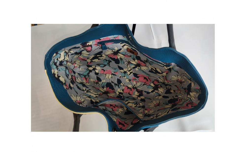 「鞄工房　香」鳥の二色トートバッグ （横型）