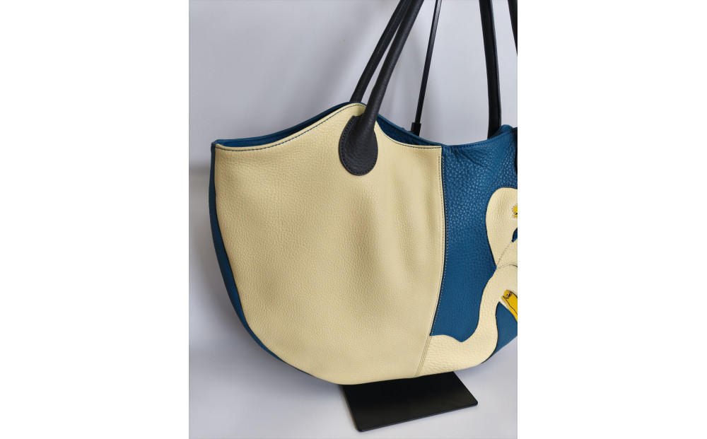 「鞄工房　香」鳥の二色トートバッグ （横型）