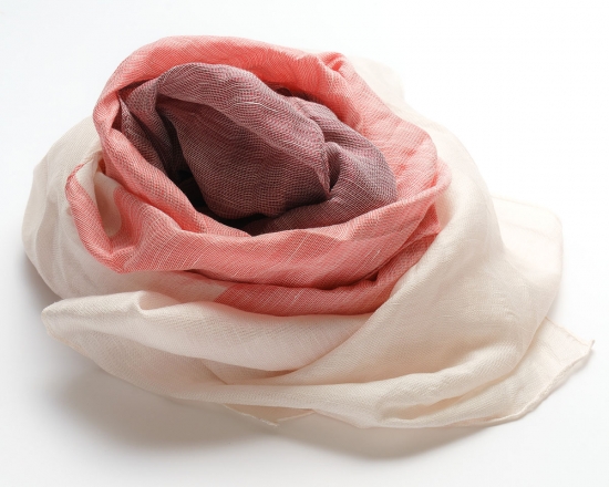 富士桜工房リネン×シルクストール「さらつや」ローズ　通気性に優れたストール！