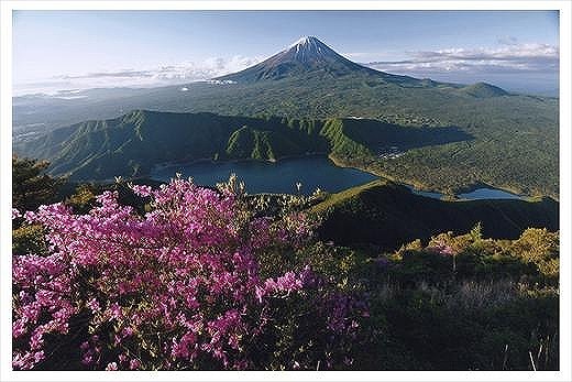 (全倍版)富士山写真大賞 額装写真「富士樹海　雪頭ヶ岳より」(額装サイズ約780×1050mm)