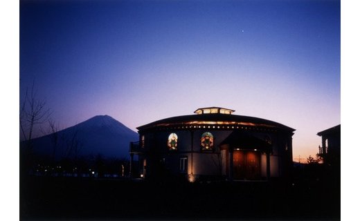 【河口湖畔の音楽ホール】河口湖円形ホール ホール1日貸し切り ベーゼンドルファーピアノ使用権付き