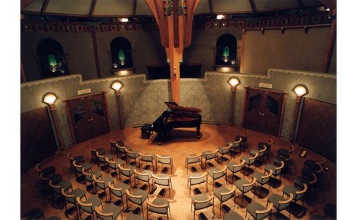 【河口湖畔の音楽ホール】河口湖円形ホール ホール1日貸し切り ベーゼンドルファーピアノ使用権付き