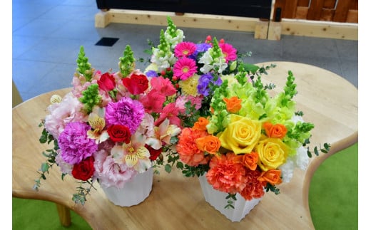 フラワーアレンジ（ギフトにも）花産地伊那から全国へ｜フラワーアレンジ 伊那 花 ギフト プレゼント はな 華やか 四季 信州 ふるさと納税【020-18】