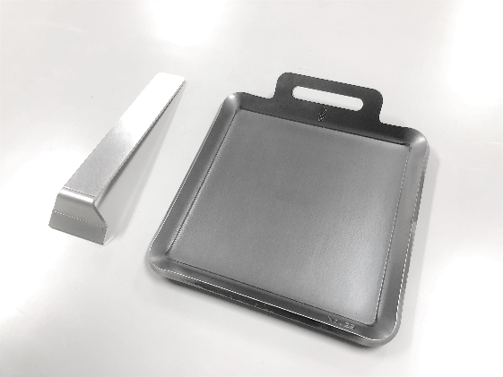 【アウトドア必見】極厚鉄板　「小鉄」 雑貨 日用品 ステンレス製