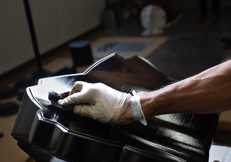 ２号纏（まとい）粋―iki－白黒　名入れ可能 | まとい 纏 漆塗り纏 赤茶色 茶色 白黒 小型 二号 伝統工芸 縁起物 記念品贈答品 開業開店祝 新築祝 結婚祝 周年記念 インテリア 守護飾り 長野県 塩尻市