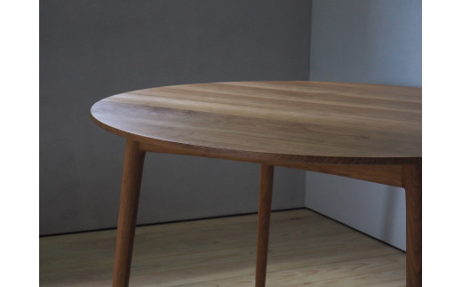 åœç£å±±æ¡ã®äžžããŒãã« ã©ãŠã³ããã€ãã³ã°ããŒãã«âªåºè·ææïŒå泚åŸãçŽ4ã¶æã»ã©ã§åºè·äºå®â« | ãã€ãã³ã°ããŒãã« äžžããŒãã« å®¶å
· ã€ã³ããªã¢ é·éç å¡©å°»åž