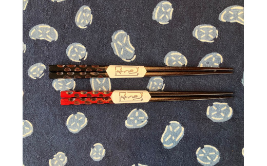 箸 色亀甲 ペア 【箱入り】 | 日用品 食器 箸 お箸 夫婦箸 縁起物 箱入り ペア 贈り物 贈答用 亀甲 漆器 木曽漆器 スリ漆塗 漆塗り 信州 木曽 木曾 長野県 塩尻市