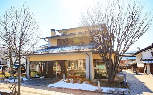厳選！くるみ菓子の頒布会（ くるみの初恋（メレンゲ菓子）、胡桃の醍醐味（チーズケーキ）と檸檬ケーキの詰め合わせ、くるみ菓子12種25個詰め合わせ）【御菓子処花岡】