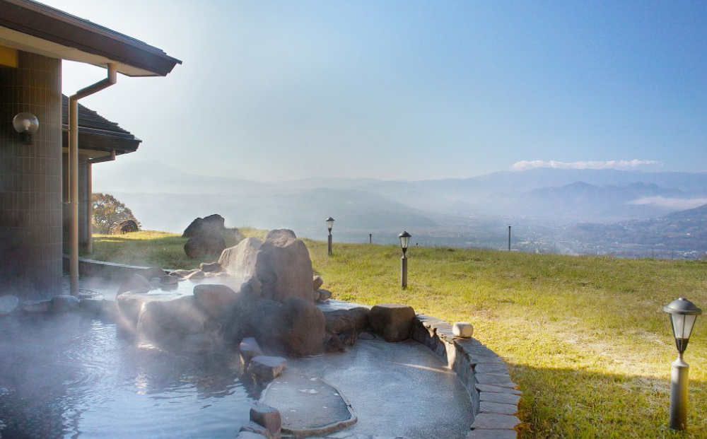 絶景を臨む温泉「湯楽里館」の施設利用券3,000円分