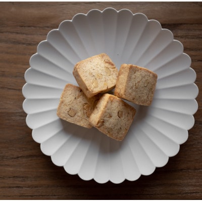 自家焙煎スペシャルティコーヒー深煎りブレンド(粉)と胡桃焼き菓子のセット【1140834】