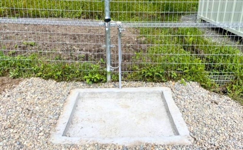 貸切ドッグラン利用券（1泊2日コース） チケット ペットと泊まる お出かけ 犬連れ 愛犬とお出かけ 完全貸切 大型犬 BBQ テント 愛犬と泊まれる 