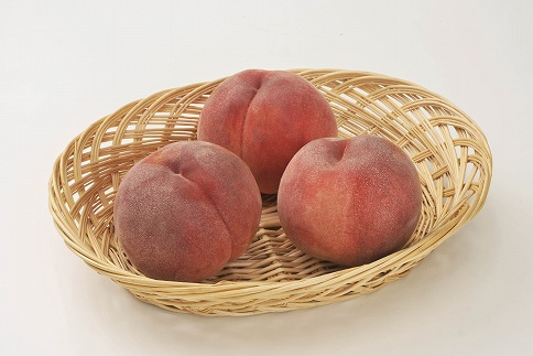 中川村の桃（なつっこ）約３Kg