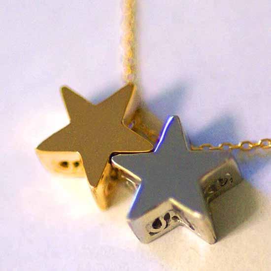 ブランツ  ふたつ星の立体ペンダントK18 プラチナ コンビ ｜ ペンダント 星 鏡面 高級 貴金属 18金 イエローゴールド プレゼント 記念日 誕生日 クリスマス 喜ばれる 五芒星 アクセサリー ネックレス ワンポイント 星空 宙ジュエリー ペンダント メテオ star スター 首飾り 天体 夜空