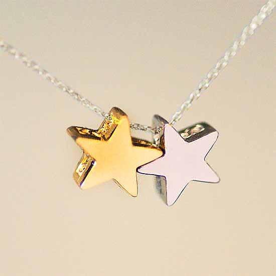 ブランツ  ふたつ星の立体ペンダントK18 プラチナ コンビ ｜ ペンダント 星 鏡面 高級 貴金属 18金 イエローゴールド プレゼント 記念日 誕生日 クリスマス 喜ばれる 五芒星 アクセサリー ネックレス ワンポイント 星空 宙ジュエリー ペンダント メテオ star スター 首飾り 天体 夜空