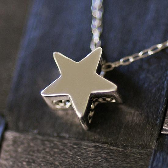 ブランツ  立体プラチナスターペンダント ｜ 星 ペンダント プラチナ 950 star スター 首飾り 天体 夜空 プレゼント 五芒星  クリスマス 贈答 アクセサリー 装飾 高級 星空