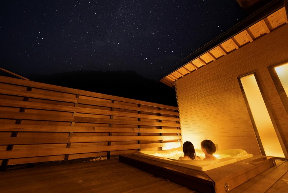 長野県阿智村で日本一の星空グランピング《mökki （mokki モッキ）～STARDUST GLAMPING achi village～》 　宿泊ギフト券（15,000円分）