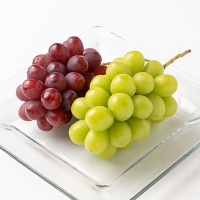 【2026発送】信州高山村 長野県産シャインマスカット　クイーンルージュ　約1kg(2房入)【配送不可地域：離島・北海道・沖縄県】【1655749】