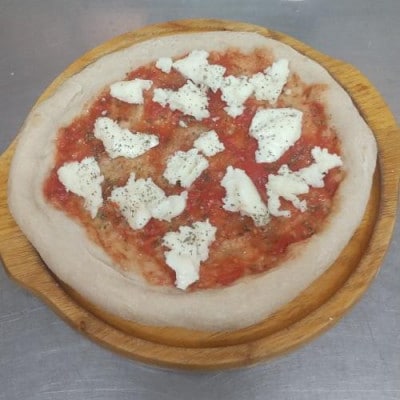 マルゲリータ　約21cm×3枚セット　高山村産小麦粉ハナマンテン100%使用の手作りピザ【配送不可地域：離島】【1726776】