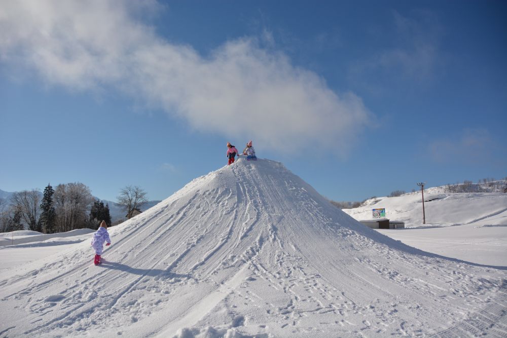 さかえ倶楽部スキー場大人リフト１日券（高校生以上）