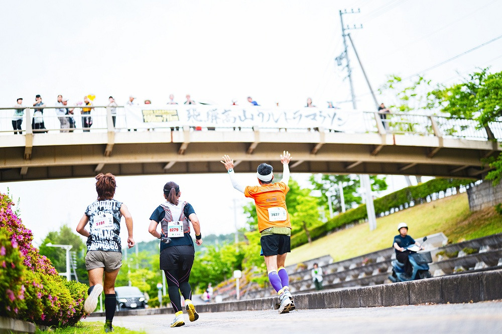 第14回 飛騨高山ウルトラマラソン参加権（一般：100km）| マラソン大会 スポーツ 飛騨高山 株式会社ランナーズ・ウェルネス PM001