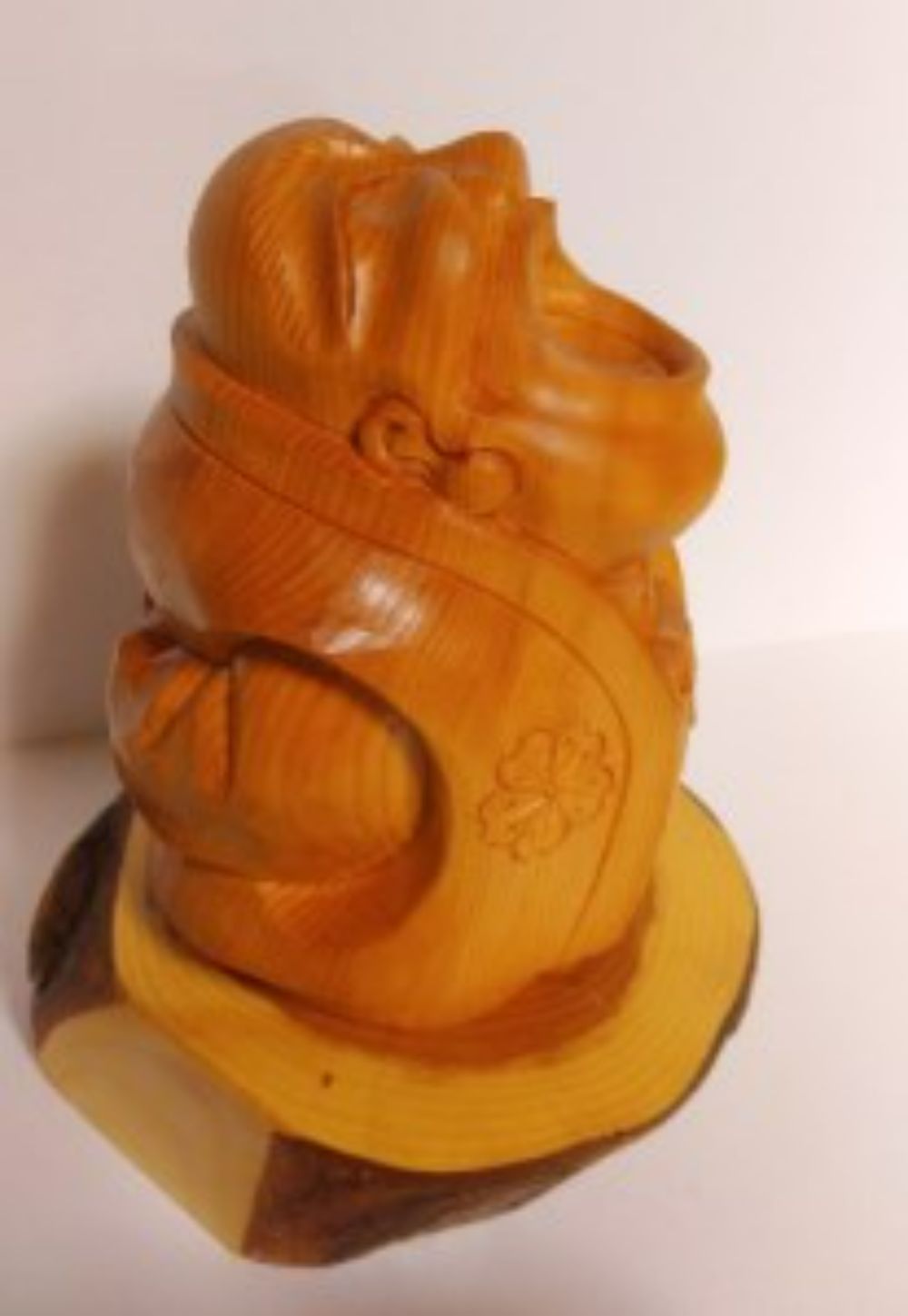 【数量限定】飛騨一位一刀彫  気楽坊（中） 伝統工芸品 吉野彫刻所 e110