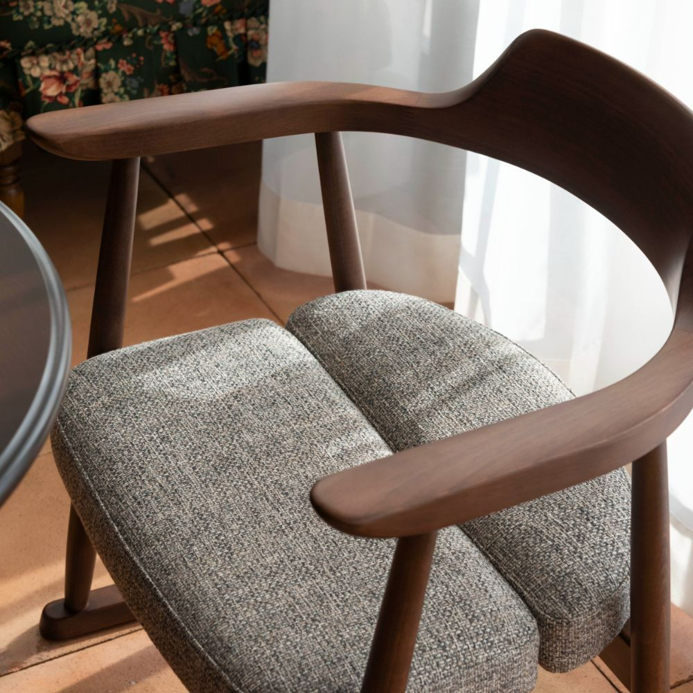【飛騨の家具】 飛騨産業 低座椅子ハイタイプ（ダーク色） チェア 飛騨家具 木製 TR3767