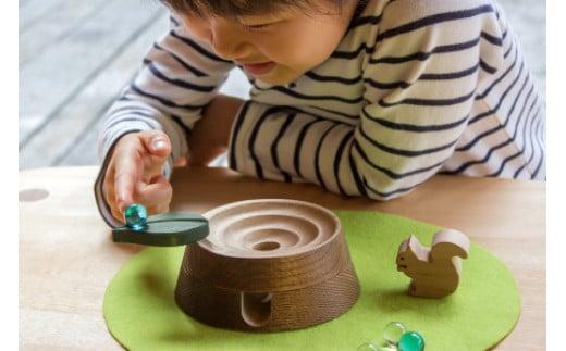 【通常配送】木のおもちゃ しずくの森あそび〔国産材 木製家具〕発送時期が選べる【オークヴィレッジ】AH063VC13