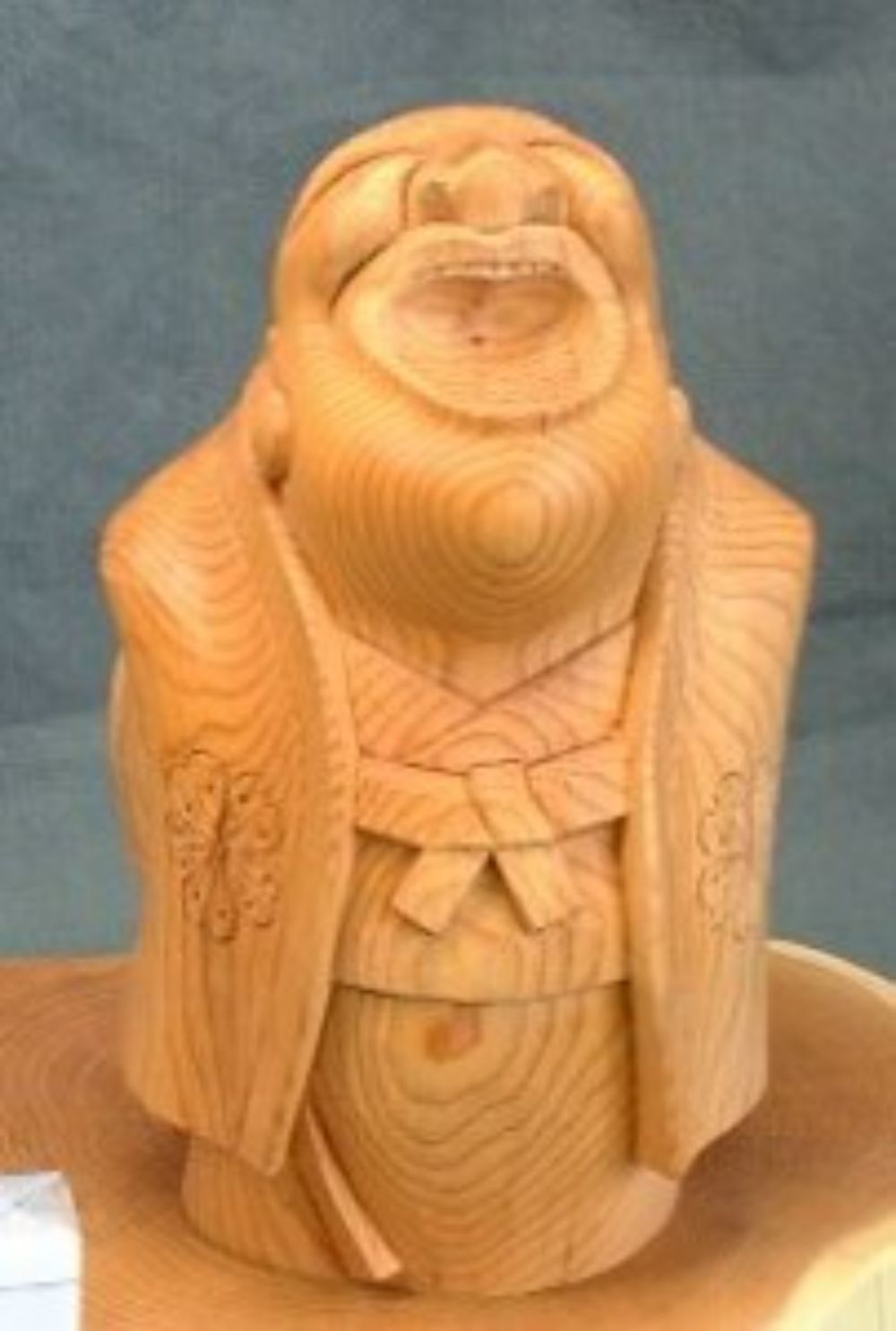 【数量限定】飛騨一位一刀彫 気楽坊（小） 伝統工芸 吉野彫刻所 d105
