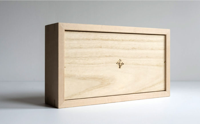 【スピード配送】ティッシュケース［オーク］ / ティッシュケース ティッシュカバー ケース カバー インテリア おしゃれ 小物 木目調 木製 SDG’s ナチュラル 雑貨 贈答 ギフト / 恵那市 / ROYAL STAGE [AUEB048]