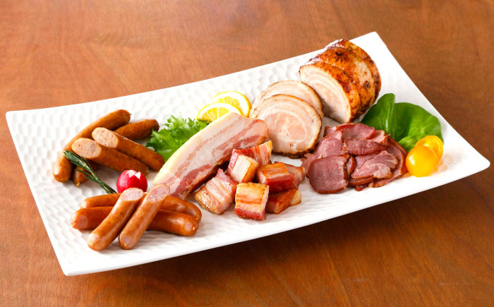 【スピード配送】恵那峡フレッシュハムCセット / ハム ベーコン ウインナー 焼豚 豚肉 スモーク ポーク セット おつまみ 加工品 加工肉 / 恵那市 / 中部食産 [AUBW008]