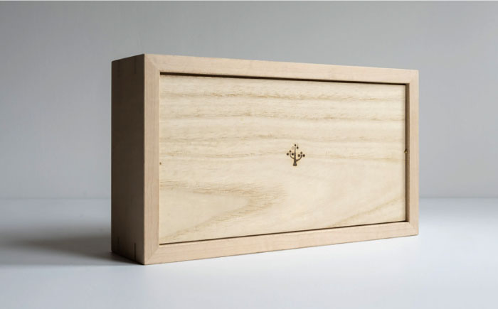 【スピード配送】ティッシュケース［ウォールナット］ / ティッシュケース ティッシュカバー ケース カバー インテリア おしゃれ 小物 木目調 木製 SDG’s ナチュラル 雑貨 贈答 ギフト / 恵那市 / ROYAL STAGE [AUEB046]