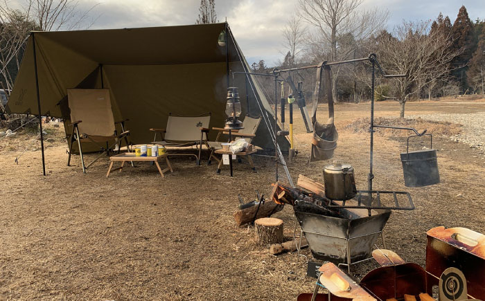 飯地高原自然テント村 キャンプサイト「テント泊」 ハイシーズン3カ月前優先予約宿泊券 / キャンプ テント 宿泊 宿泊券 アウトドア / 恵那市 / 飯地高原自然テント村 [AUAG001]