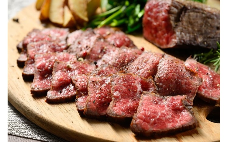 [A5 等級] 飛騨牛 モモ ローストビーフ 用 赤身 ブロック 500g | 牛肉 肉 お肉 飛騨牛 黒毛和牛 国産 和牛 ブロック 赤身 モモ ローストビーフ A5 人気 冷凍 岐阜 瑞穂 トキノ屋 500g