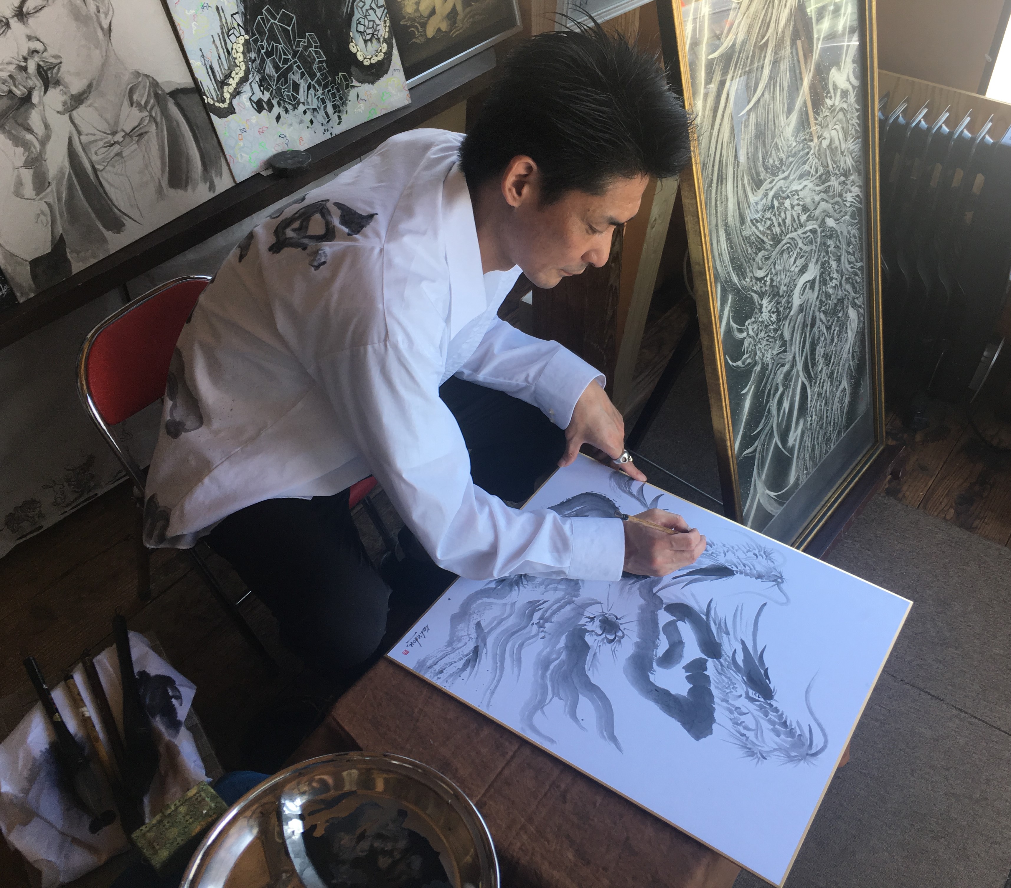 現代水墨画家　絵師白道　「火の龍馬」 絵画 アート インテリア 手描き 一筆 龍 日本画 現代アート ハンドメイド作品 水墨画 かっこいい 作品 縁起 風水 芸術 2026年 午年 うま 馬 干支 [mt2167]