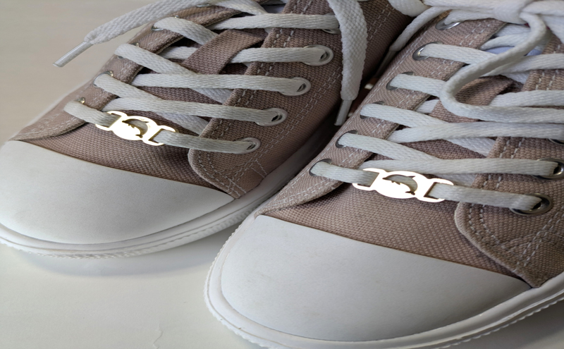 【4011】スニーカーWA! かざり イルカ ゴールド