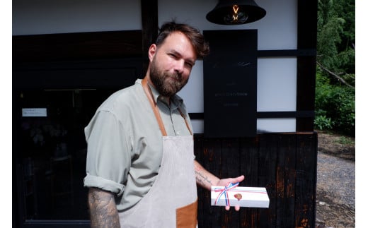 プチカヌレ 12個 入り 2箱 計 24個 Cafe Bisous カフェビズ フレンチカフェ