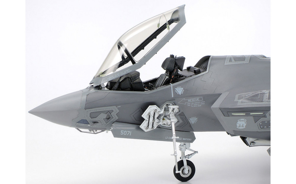 1/48 ロッキード マーチン F-35A ライトニングII