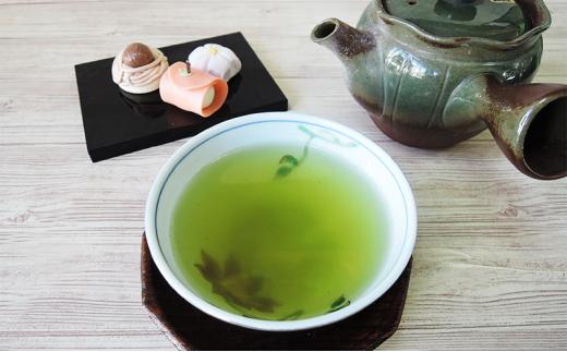 静岡 本山 特選 深蒸し 煎茶 200g 缶入り 化粧箱 オススメお茶【お茶 緑茶 茶葉 日本茶 静岡茶 静岡県産 】